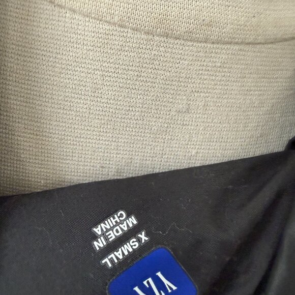 YZY X GAP Round Jacket NWOT Size Unisex XS - Picture 9 of 9